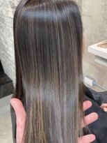 グロウ 上野御徒町(grow)&nbsp;エアリーミディ/ホワイトアッシュ/小顔/ボブルフ[上野/御徒町］