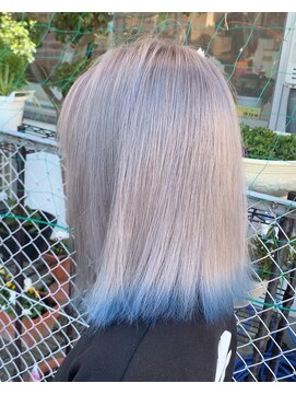 プードゥ(Puo-Du) シルバー×毛先ブルー