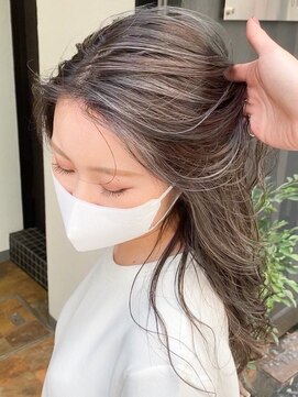 ノラ ウメダ(NORA UMEDA) 【NORA UMEDA 高木】20代30代◎ダークグレージュハイライト