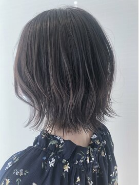 シー(The She's) 【インナー】レイヤーボブ×グレーブラウン×シルバー