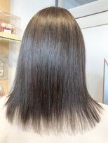 カットハウス はさみの部屋&nbsp;鎖骨下/レイヤーボブ/アッシュブルー/7トーン/流しバング