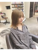 笑顔溢れる/ブリーチカラー/ベージュカラー/外ハネボブ