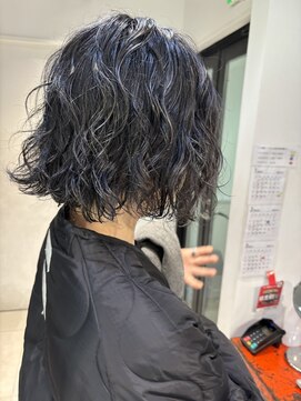 ナループロアツム(Nalu pu loa Tsum) ハイライトボブ/ウェーブパーマ/ボブパーマ/黒髪パーマ