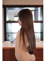 フィーカ(FIKA)&nbsp;くすみベージュロングヘア