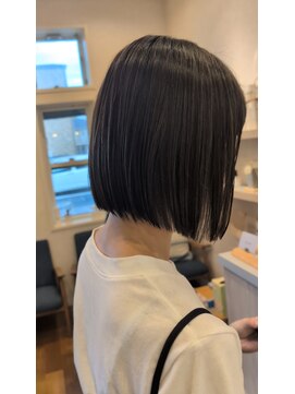 アピッシュ シーナ 海老名店(apish ciena) パツっとボブ