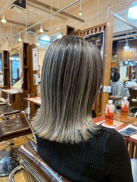 ブリッツ レボ(BLITZ-REVO) 着物ヘア/ダークアッシュ/ミディアムレイヤーカット/柏駅