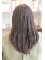 クレオメバイスーリール(Cleome by sourire)&nbsp;レイヤーカット似合わせカットミディアムダークアッシュ艶髪暗髪