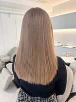 ノラ ウメダ(NORA UMEDA)&nbsp;ミルクティベージュケアブリーチ透明感カラー初ブリーチレイヤー