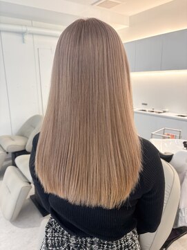 ノラ ウメダ(NORA UMEDA) ミルクティベージュケアブリーチ透明感カラー初ブリーチレイヤー