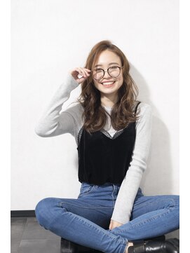 トーキョーヘアーギンザ(TOKYO hair GINZA) 【働くオトナ女性のオフスタイル】ホワイトグレージュ