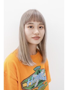 ユー トゥ イーズ(U too e's) 《Utoo e's つくば美容室 》オン眉×ブロンドベージュ