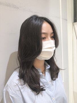 ネオリーブギンザ 銀座店(Neolive GINZA) 低温デジタルパーマで作るセンターパートが可愛いパーマヘア