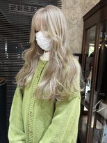 スリー(three)&nbsp;ハイトーン　ホワイトベージュ