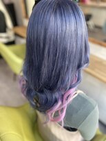 ラビス クローバー(Lovis clover)&nbsp;ネイビーブルー　ピンク　くびれヘア　シールエクステ