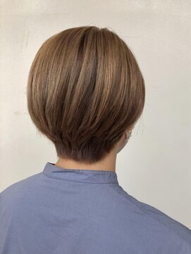 キティン 吉祥寺(kitin) 《kitin吉祥寺》ハイトーンベージュ ブリーチ 丸みショート