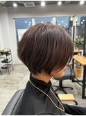 ショートボブ