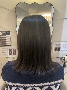 カーム(calm) ハイライト酸性ストレート外はねモテ髪ヘア