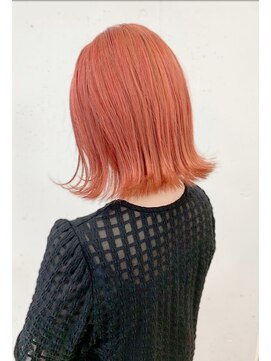 ミスグランディーヴィラス(Miss Grandee VILLAS) アプリコットオレンジ/外はねボブ/大人ボブ/20代30代40代