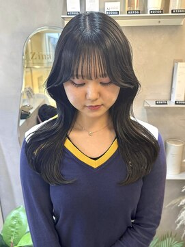 ジーナ 天神(Zina) 韓国ヘア/顔まわり/レイヤーカット/くびれヘア