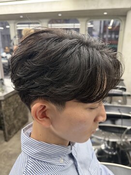 ニコ トウキョウ ロジック(nico TOKYO Logic) メンズセンターパートニュアンスパーマフェザーパーマ