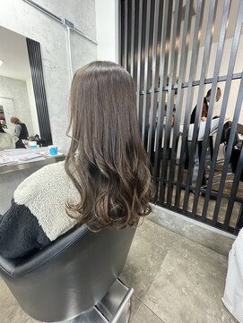 モエバイアリア(Moe by aria) オリーブベージュ!