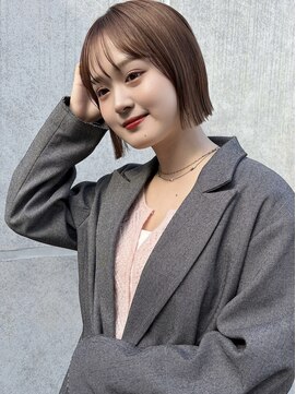 ラミエバイメルト 下北沢(lamie by melt) 切りっぱなしボブ顔周りカットダブルカラーミルクティーベージュ