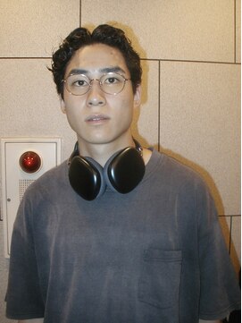 パーク(PARK) メンズ刈り上げなしセンターパートニュアンスパーマ