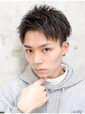 ツーブロック刈り上げアップバングショート