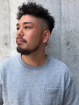エストレーラ(estrela) 『estrela』ツーブロック×無造作ショート