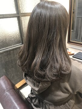 ミリ 千歳烏山(Mili CARE&SPA) アッシュグレー