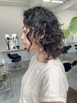 フィル(fil)&nbsp;ウルフレイヤー／スパイラルパーマ