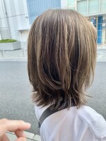 オーガニック アトリエ 大宮(organic+atelier)&nbsp;ハイライト前下がりショートミルクティーベージュウルフボブ