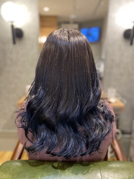 カピリナ(Ka Pilina) コバルトブルーでコジャレ感♪