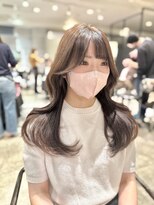 アンダーバーホワイト(_WHITE)&nbsp;レイヤーカット　大人かわいい hair 艶カラー