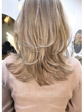 アンベリール 大名(Embellir) レイヤーカット