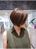 大人ショートボブ×ハイライト