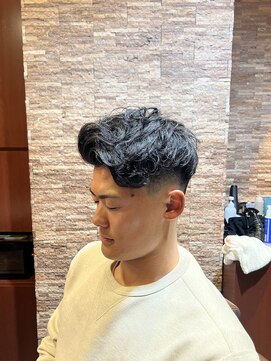 アールドボーテ 理容室(R de Beaute) 銀座 外国人風フェザーアップ <理容室>