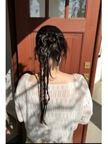 リンダ Linda&nbsp;ヘアアレンジ　カチモリ　ツイン編みおろし　結婚式