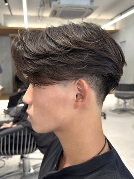 ニコ トウキョウ(nico TOKYO) テーパーフェード×フェザーパーマ