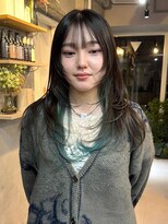 フォート(FORT)&nbsp;ハッシュカット　バタフライレイヤー　インナーカラー　レイヤー