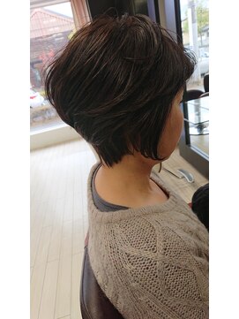 イートンクロップガーデン(Eton Crop Garden) itou の ショートボブ