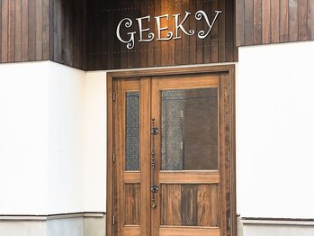 ギーキー(GEEKY)の写真/【一橋学園駅より徒歩2分】アットホームに過ごせる、スタイリスト1人のプライベートサロン♪