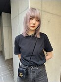 ホワイトベージュ、顔まわりレイヤー
