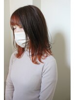 ビアージュ(Viage)&nbsp;:外はねミディ　:レイヤーミディ　:インナーカラー　:オレンジ