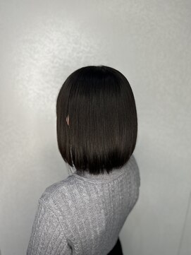 エスカーラ 表参道(THE ESCALA) ＠shino_ne197/切りっぱなしボブ/アッシュ/グレージュ