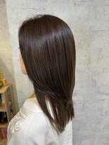 エスト(est)&nbsp;M3D艶髪ロングレイヤー　【新宿/髪質改善】