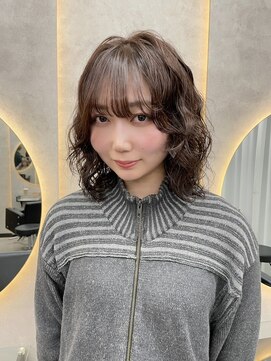 ルノン(LUNON) イメチェンヘアスタイルホワイトブロンド外ハネボブ美髪のススメ