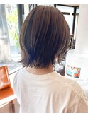 小顔イメチェン、ブルーグレージュカラーくびれレイヤーボブ