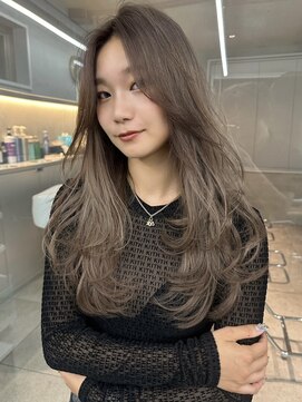 ヨロ 渋谷(YOLO) 韓国ヘアーハッシュカットレイヤーカットハイライトカラー