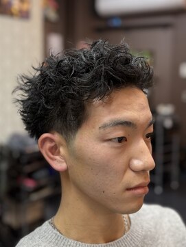 仏陀パーマ×テーパーフェード